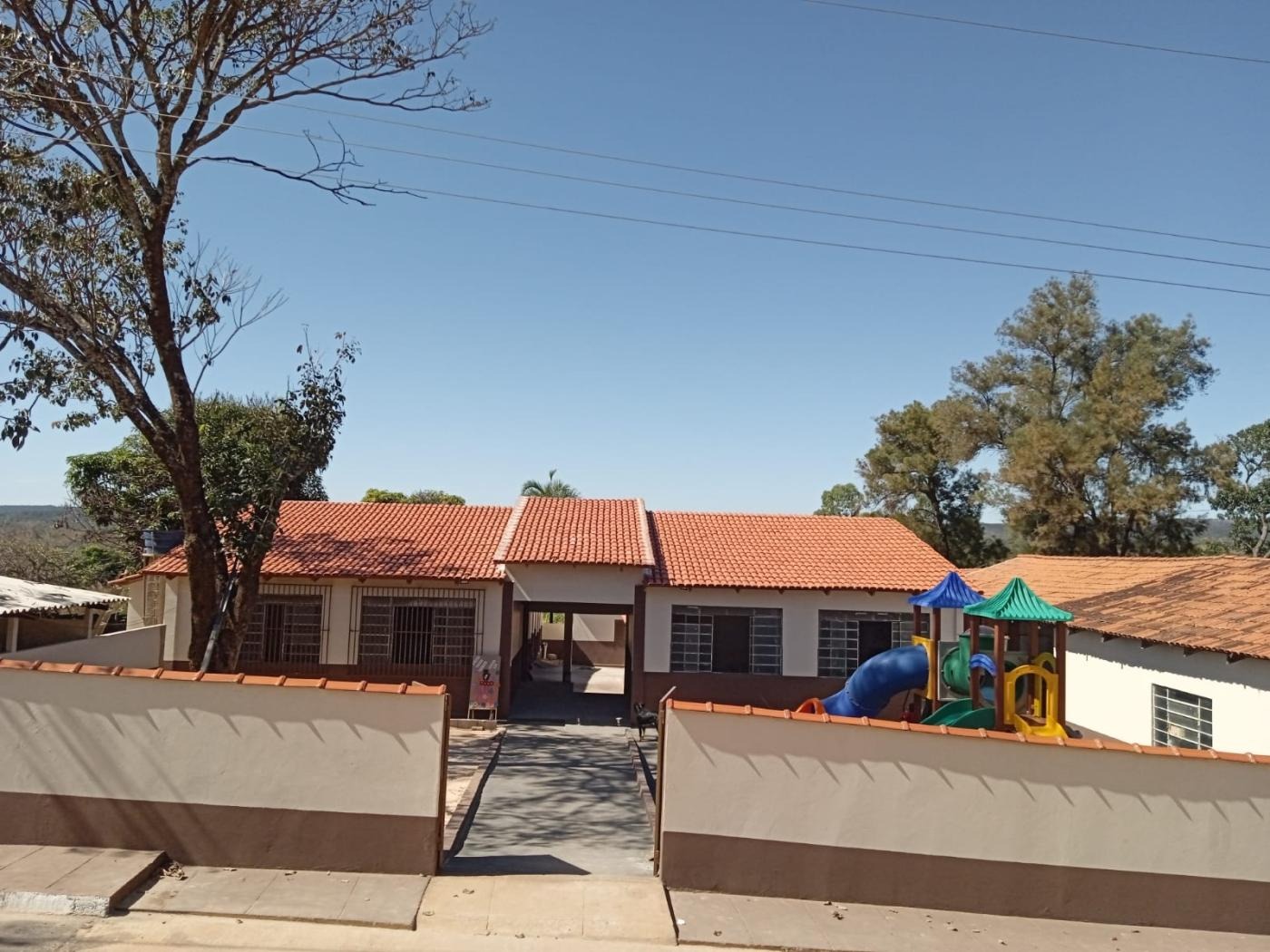 PREFEITURA REALIZA CERIMÔNIA DE ENTREGA DA OBRA DE MANUTENÇÃO E REFORMA DA ESCOLA MUNICIPAL SÃO GERALDO EM TABOCAS